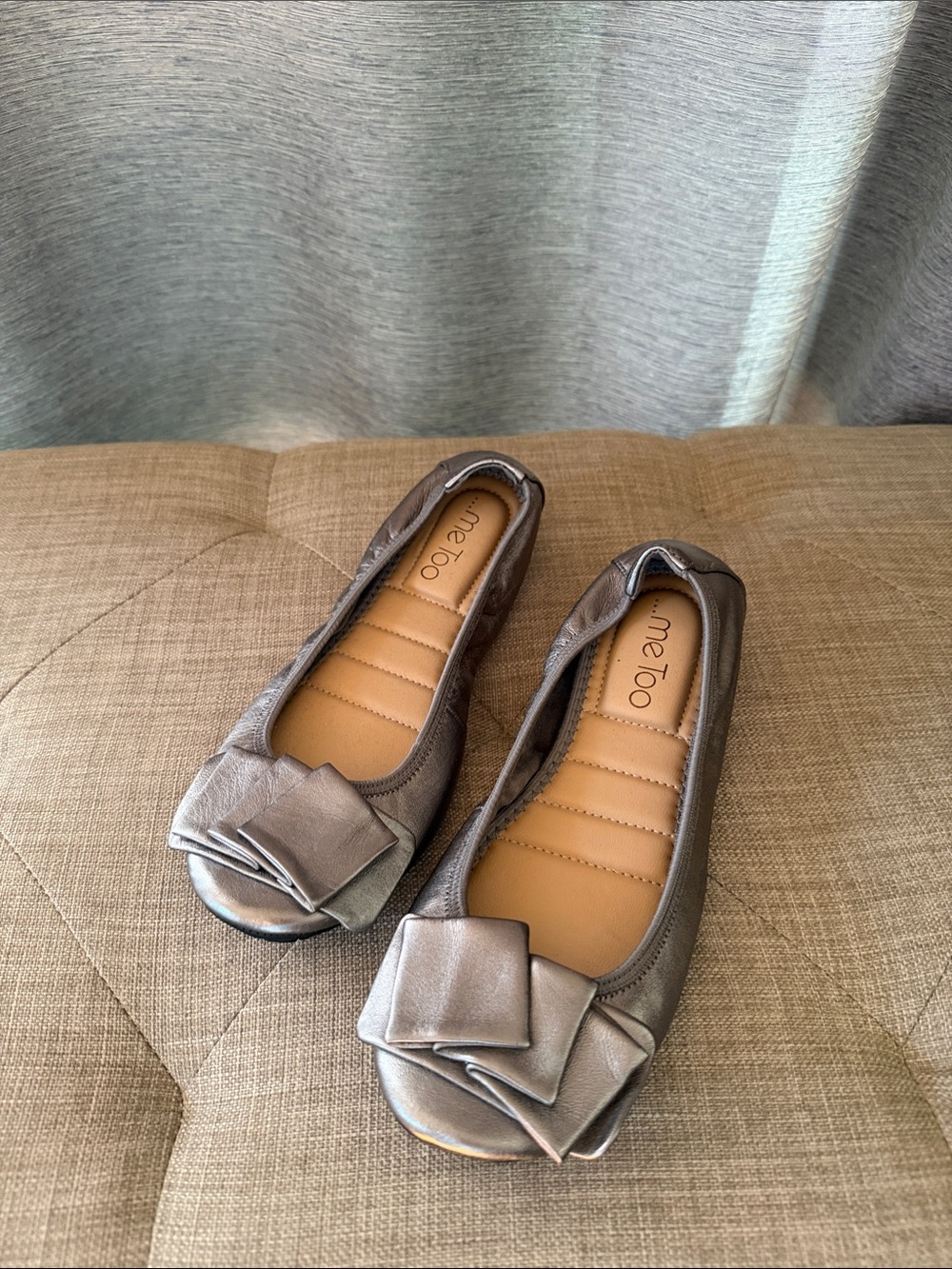 me too Metallic Silver/Pewter Bow Ballet Flats